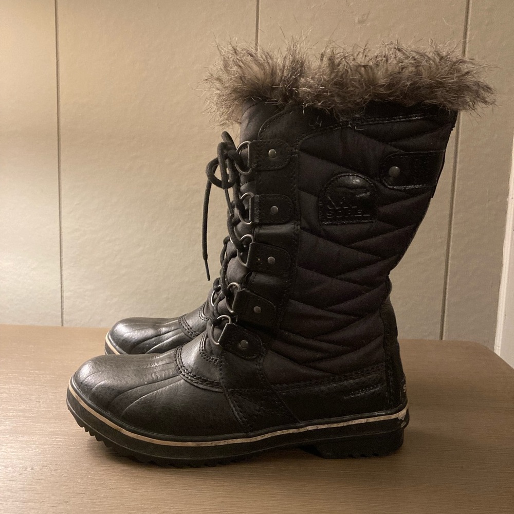 Sorel Black Quilted Winter Boots